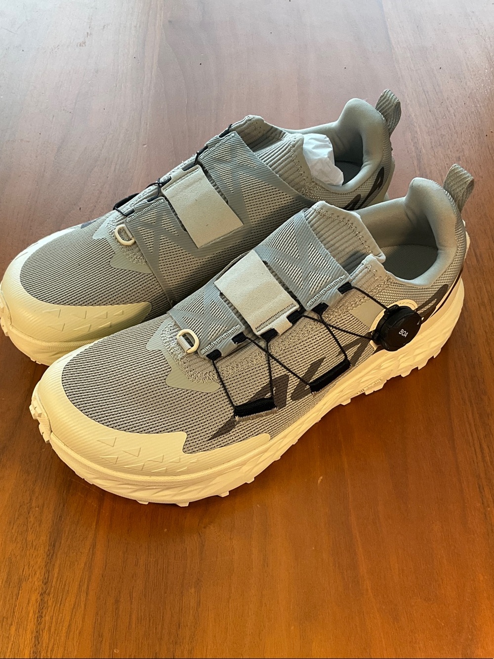 Timp BOA Altra Men's Light Gray and White Trail Runners with BOA Dial